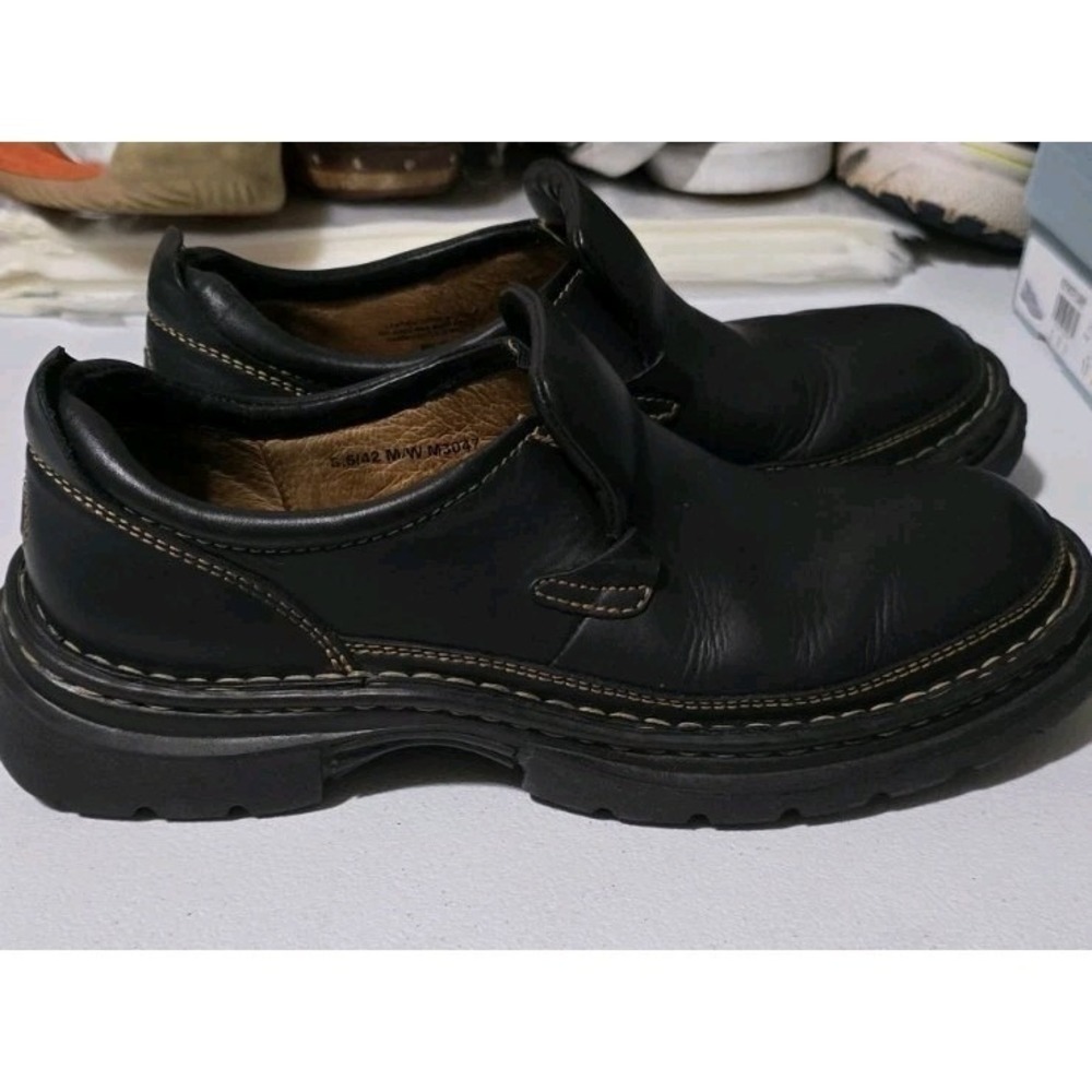 BORN Genuine Leather Womens 8.5 Black Slip on Shoes Chunky - Picture 2 of 9